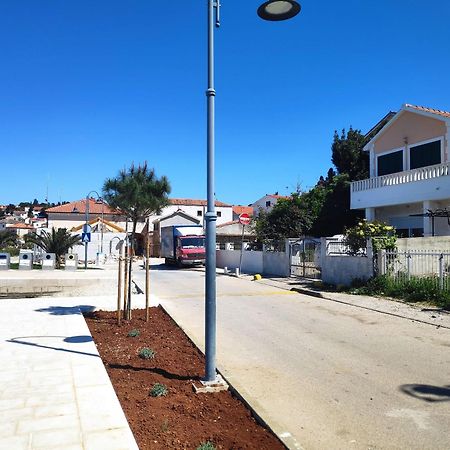Apartment Iryna روغوزنيكا المظهر الخارجي الصورة