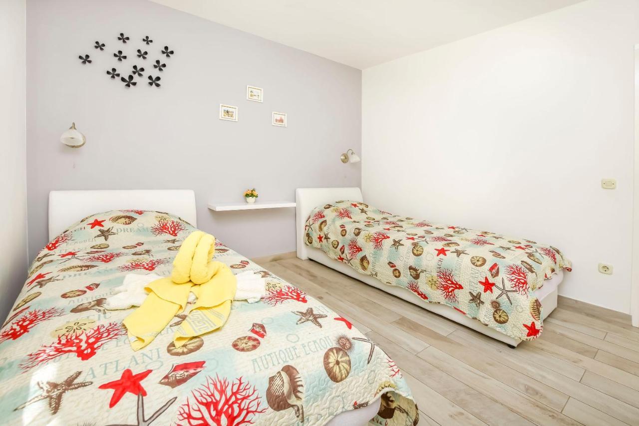 Apartment Iryna روغوزنيكا المظهر الخارجي الصورة