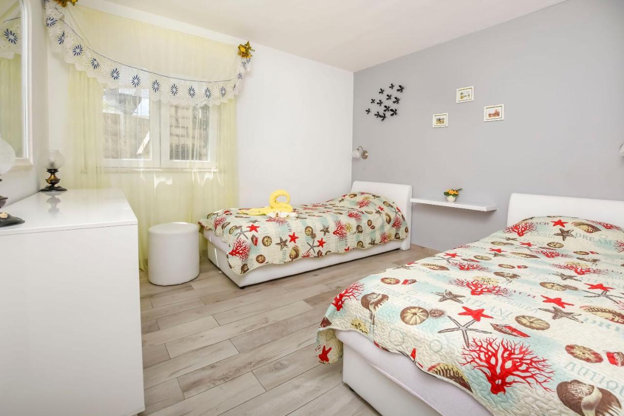Apartment Iryna روغوزنيكا المظهر الخارجي الصورة