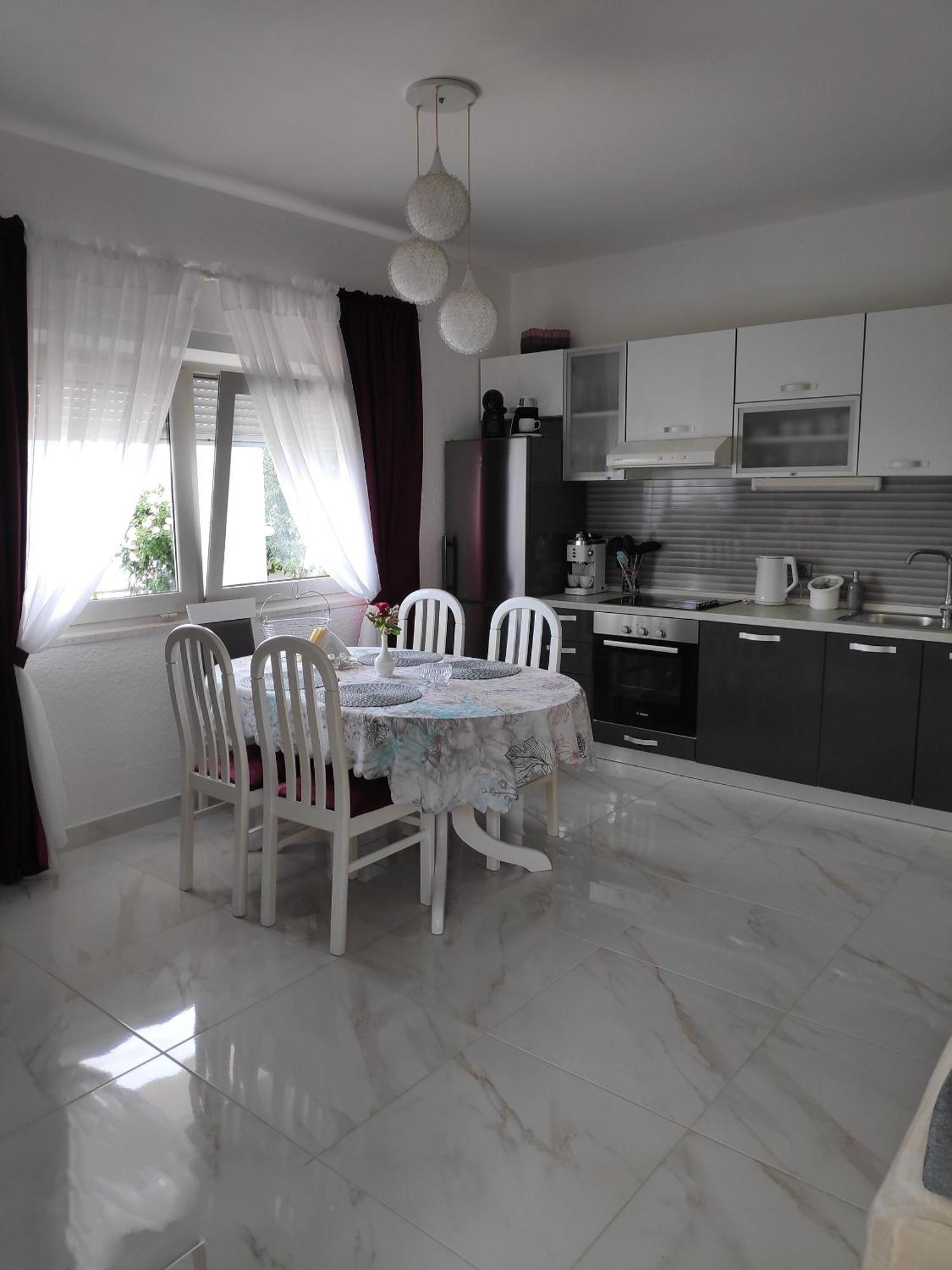 Apartment Iryna روغوزنيكا المظهر الخارجي الصورة